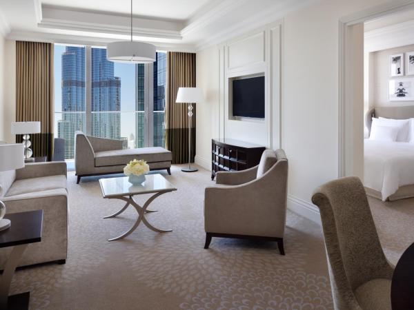Kempinski The Boulevard Dubai : photo 3 de la chambre suite premier - vue sur burj