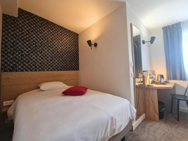 Kyriad Vannes Centre Ville : photo 1 de la chambre hébergement 1 lit simple