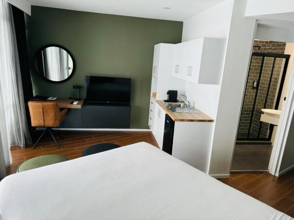 Madison Tower Mill Hotel : photo 5 de la chambre chambre standard lit queen-size