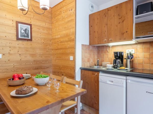 Résidence Pierre & Vacances Les Sentiers du Tueda : photo 3 de la chambre appartement 1 chambre avec alcôve (6 personnes)