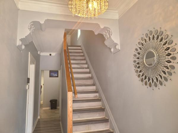 Cloud Bnb Downtown Ottawa : photo 4 de la chambre chambre familiale avec salle de bains