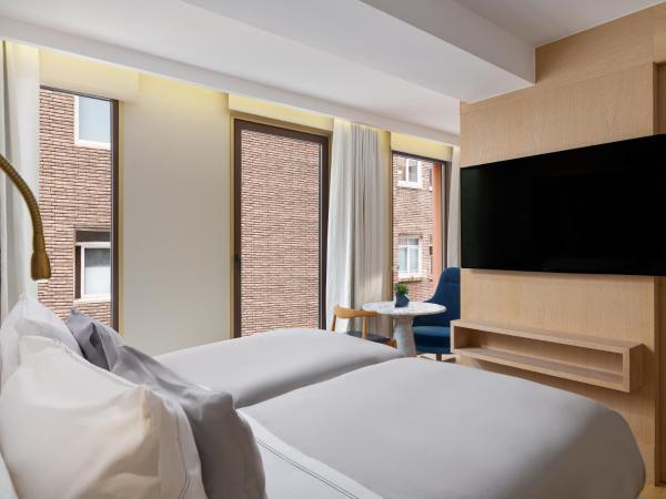 The One Barcelona GL : photo 2 de la chambre chambre double