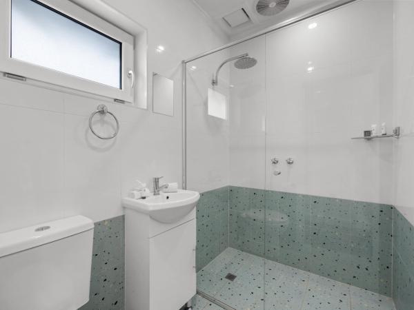 Best Western Adelaide Airport - Formerly Parador Inn : photo 3 de la chambre chambre lit queen-size