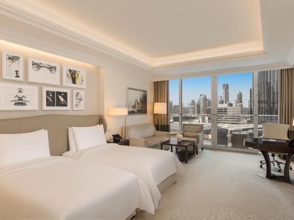 Kempinski The Boulevard Dubai : photo 3 de la chambre grand club burj view room twin