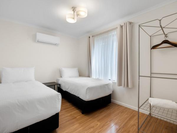 Best Western Adelaide Airport - Formerly Parador Inn : photo 5 de la chambre maison 3 chambres