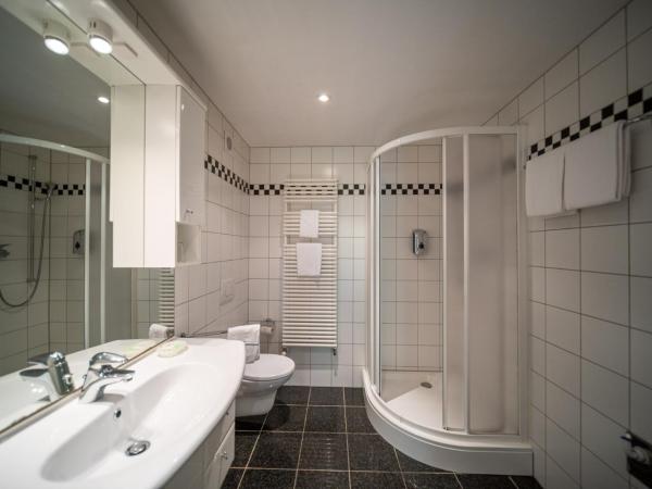 Easy Stay by Hotel La Perla : photo 8 de la chambre economy family room-easy stay