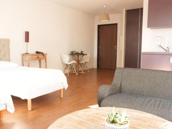 Zenao Appart'Hotel : photo 2 de la chambre studio lits jumeaux