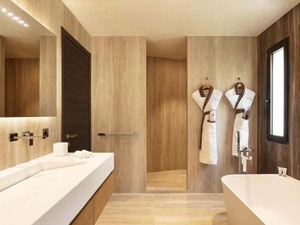 Villa Cosy, hotel & spa : photo 3 de la chambre suite avec baignoire spa