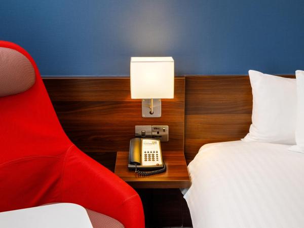 Holiday Inn Express London - ExCel, an IHG Hotel : photo 3 de la chambre chambre double standard