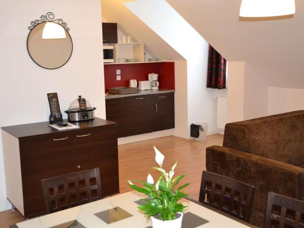 Brit Hotel Spa Le Connetable : photo 2 de la chambre appartement supérieur