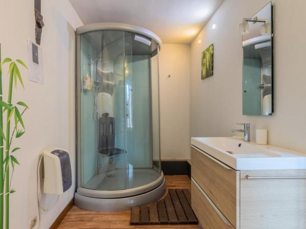 Douai house : photo 7 de la chambre appartement 2 chambres