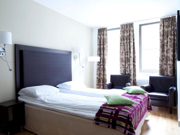 Quality Hotel Augustin : photo 9 de la chambre chambre double ou lits jumeaux