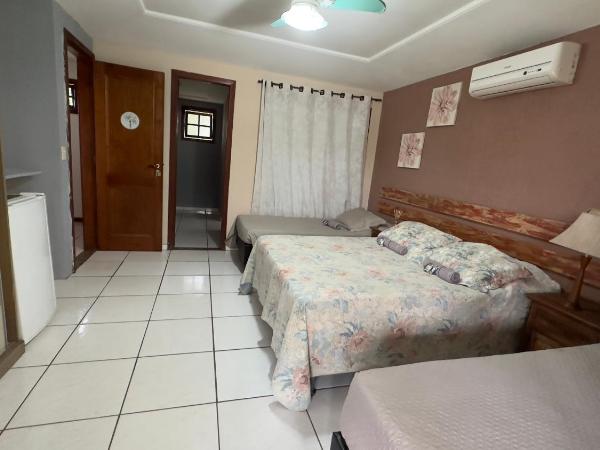 Pousada Do Maraja : photo 2 de la chambre chambre quadruple avec salle de bains privative