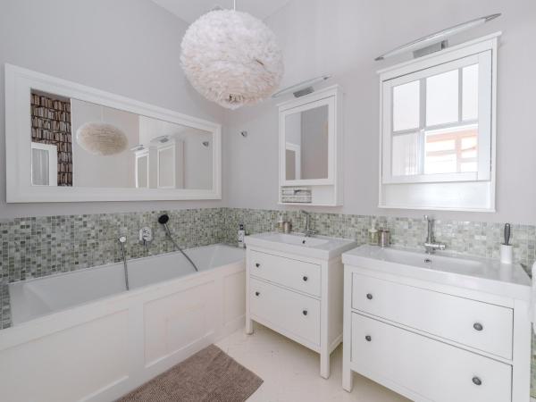 Old Town Boutique Residence : photo 7 de la chambre chambre double deluxe avec baignoire