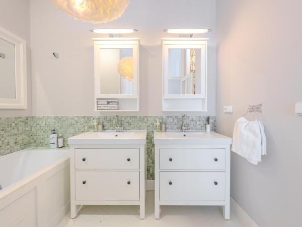 Old Town Boutique Residence : photo 6 de la chambre chambre double deluxe avec baignoire