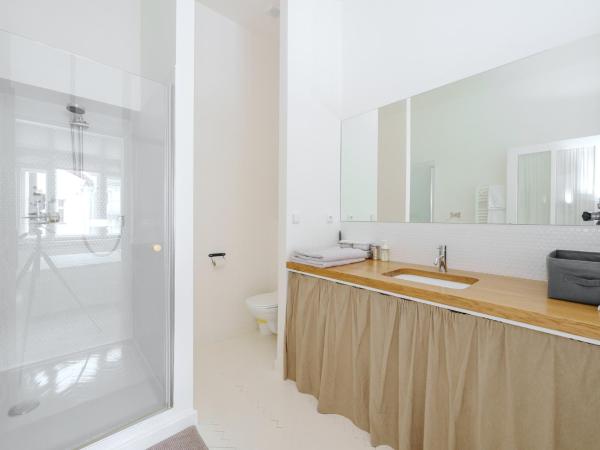 Old Town Boutique Residence : photo 7 de la chambre chambre double - vue sur jardin