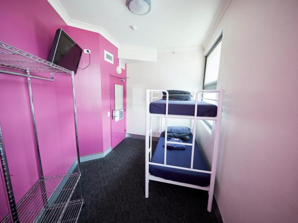 Wake Up! Sydney Central : photo 1 de la chambre chambre lits jumeaux avec salle de bains commune