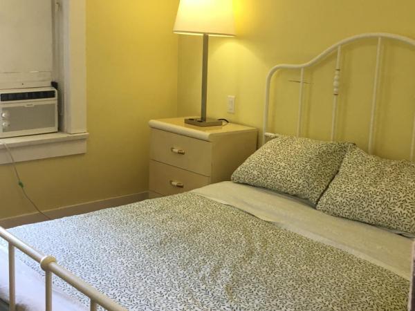 West coast guesthouse : photo 3 de la chambre chambre double avec salle de bains commune