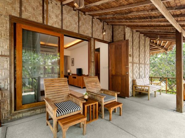 SAii Phi Phi Island Village : photo 5 de la chambre bungalow 2 lits jumeaux deluxe - côté jardin