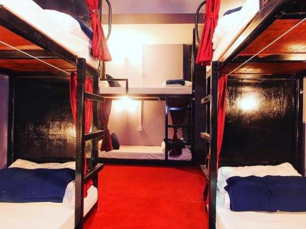 Paila Hostel Lakeside : photo 1 de la chambre dortoir pour femmes de 6 lits