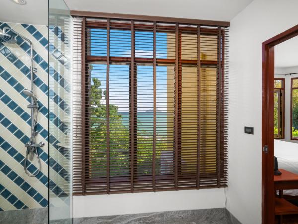 SAii Phi Phi Island Village : photo 8 de la chambre villa 2 chambres avec piscine - côté colline - vue sur océan