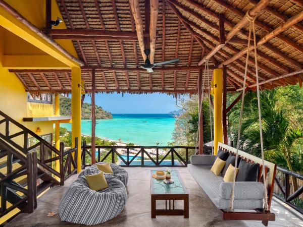 SAii Phi Phi Island Village : photo 3 de la chambre villa 2 chambres avec piscine - côté colline - vue sur océan