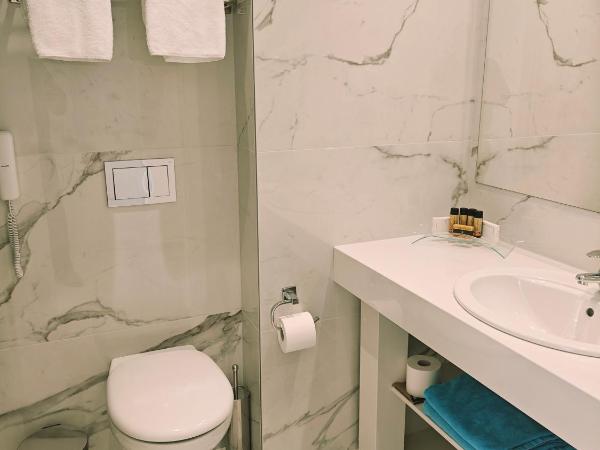 Ibiscus Hotel : photo 8 de la chambre chambre triple - vue sur jardin