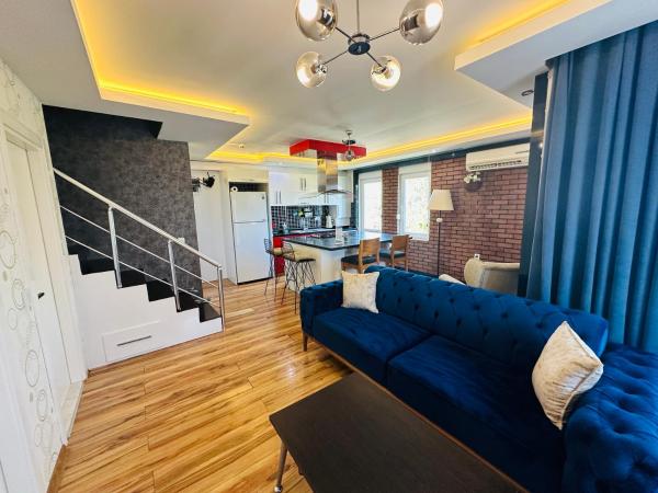 Royal Loft Suit : photo 5 de la chambre duplex - vue sur mer