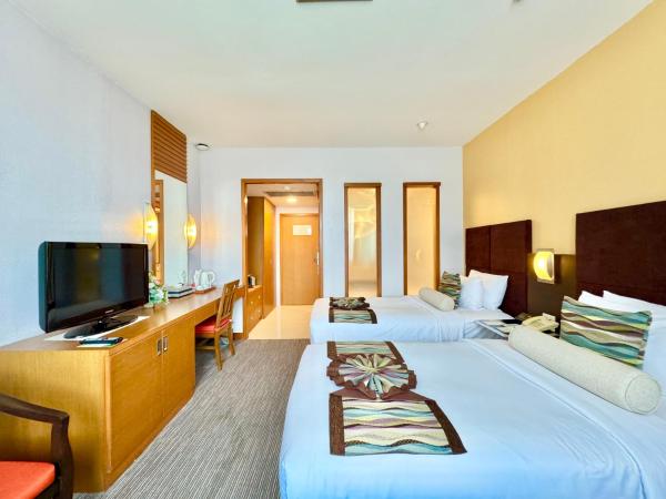 Phuket Merlin Hotel : photo 7 de la chambre suite familiale