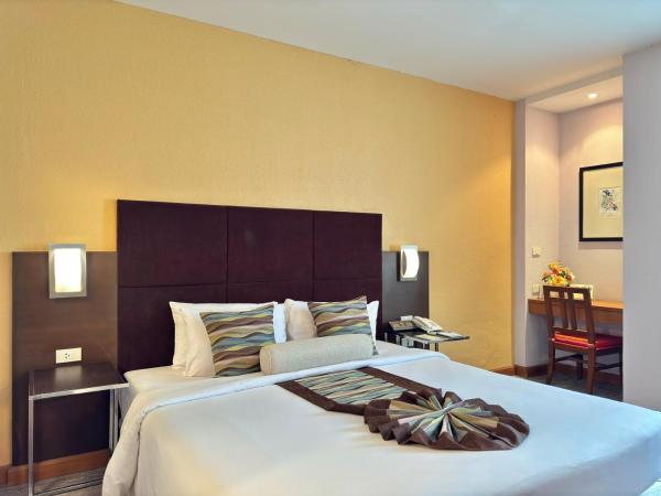 Phuket Merlin Hotel : photo 9 de la chambre suite familiale