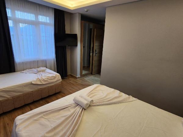 Mimoza Boutique Hotel : photo 9 de la chambre chambre triple avec balcon