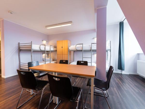 Industriepalast Berlin : photo 4 de la chambre chambre quadruple