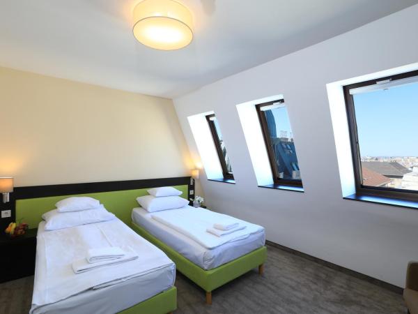 Medos Hotel : photo 1 de la chambre chambre lits jumeaux Économique