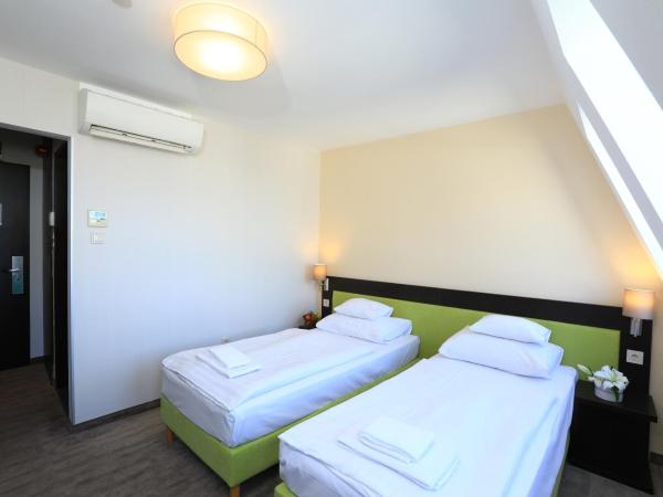 Medos Hotel : photo 4 de la chambre chambre lits jumeaux Économique