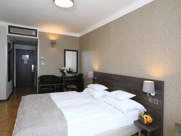 Medos Hotel : photo 5 de la chambre chambre double ou lits jumeaux confort 