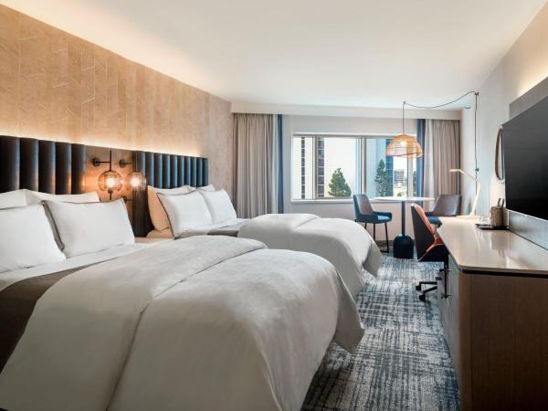 The Westin San Diego Bayview : photo 2 de la chambre chambre double traditionnelle avec 2 lits doubles et baignoire adaptée - accessible aux personnes à mobilité réduite et aux malentendants