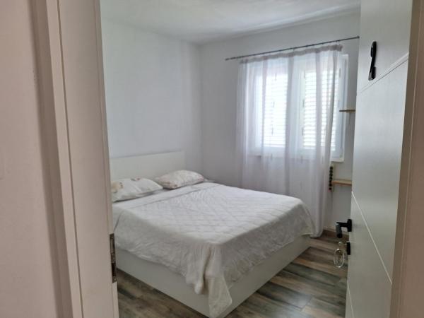 Hostel Melada Dom : photo 1 de la chambre chambre lit king-size deluxe