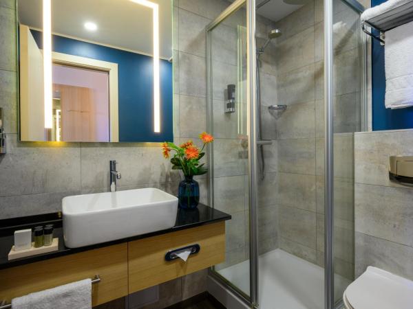 Leonardo Hotel Budapest : photo 2 de la chambre chambre double ou lits jumeaux confort