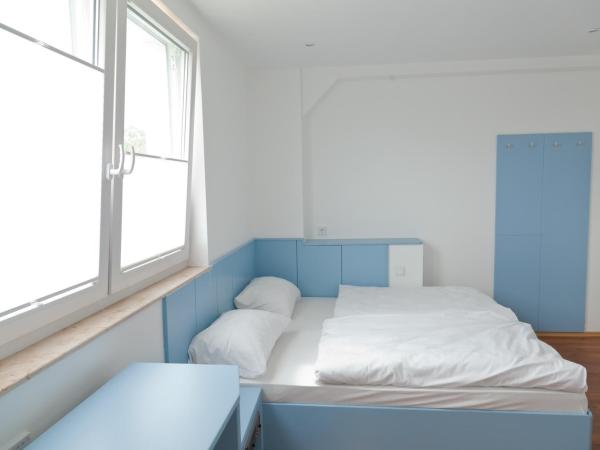 Stern Hotel Hannover : photo 3 de la chambre chambre double avec salle de bains privative