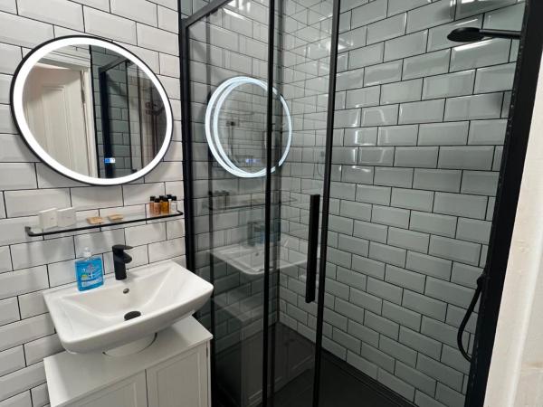 Amani Apartments - Glasgow City Centre : photo 7 de la chambre studio lit queen-size de luxe