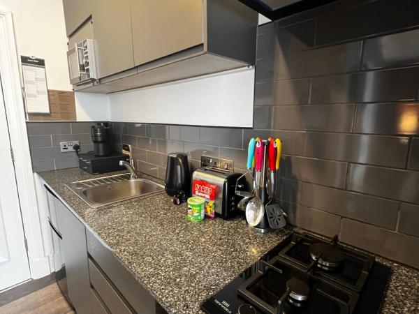 Amani Apartments - Glasgow City Centre : photo 4 de la chambre studio lit queen-size de luxe