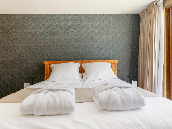 La Villa Monarque, une maison d'hôtes d'exception où règnent luxe, calme et intimité, adults only pour no-conformistes : photo 3 de la chambre chambre double deluxe