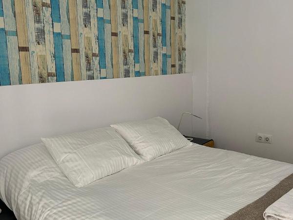 Casa Letran Guesthouse : photo 2 de la chambre chambre double standard avec salle de bains commune