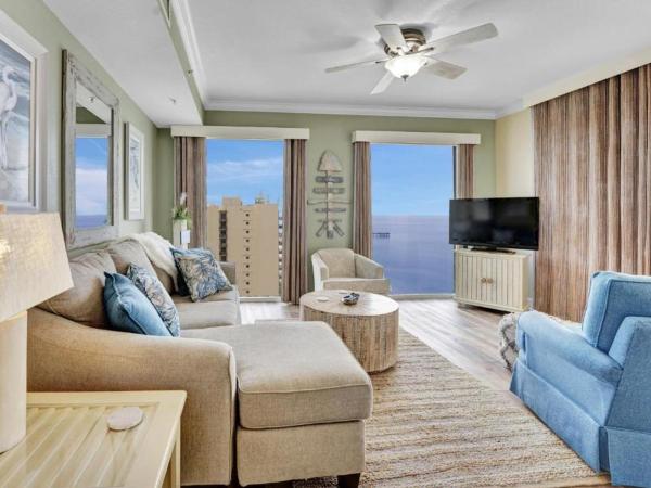 Million Dollar Views, Stunning Beachfront Property : photo 1 de la chambre chambre familiale - vue sur mer