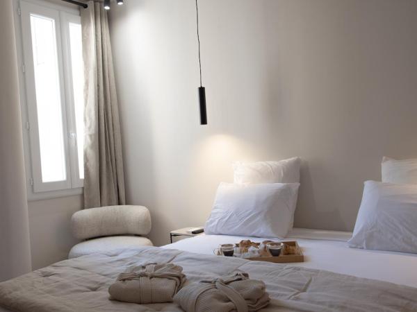 Mouchki : photo 4 de la chambre chambre double deluxe avec baignoire