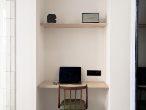 Mouchki : photo 5 de la chambre chambre double deluxe avec baignoire