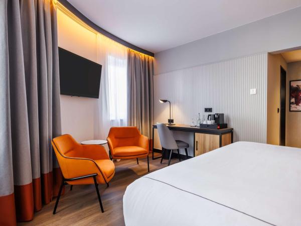Radisson RED Berlin Kudamm : photo 6 de la chambre suite junior avec canapé-lit 