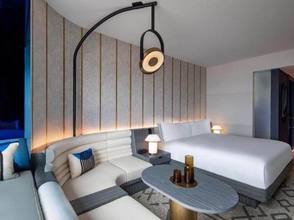 W Hollywood : photo 3 de la chambre chambre spectaculaire lit king-size