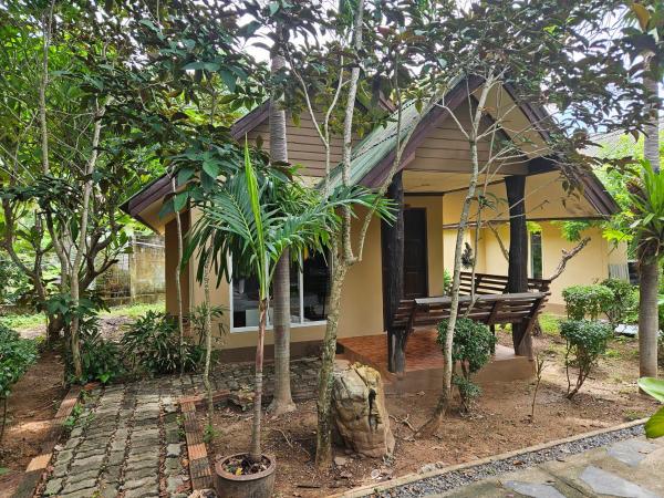 Lanta Riviera Beach Resort : photo 5 de la chambre bungalow standard