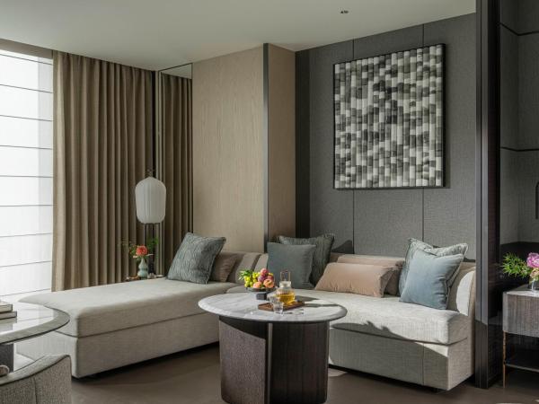 Four Seasons Hotel Hangzhou at Hangzhou Centre : photo 4 de la chambre premier king room with city view